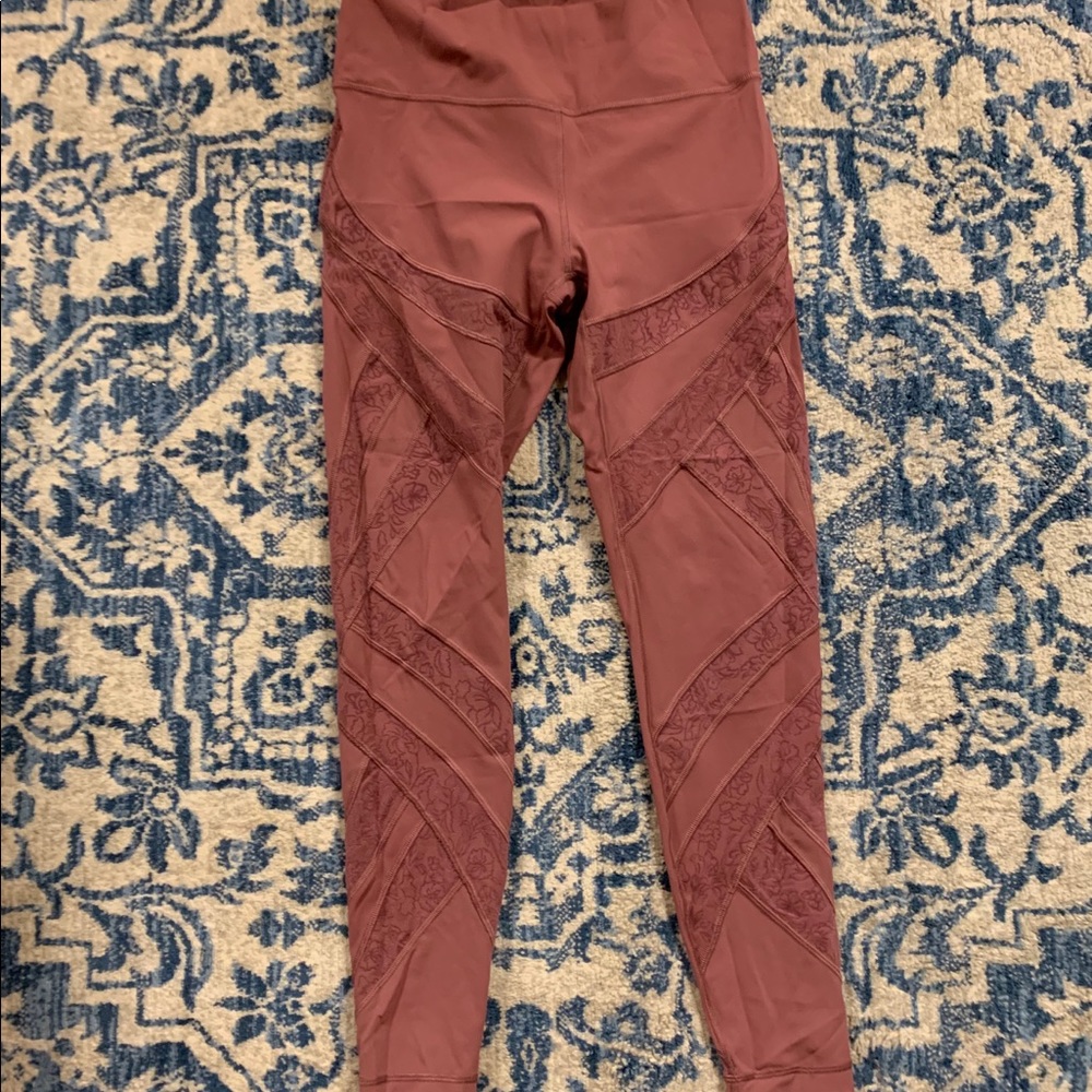Lululemon mesh leggings